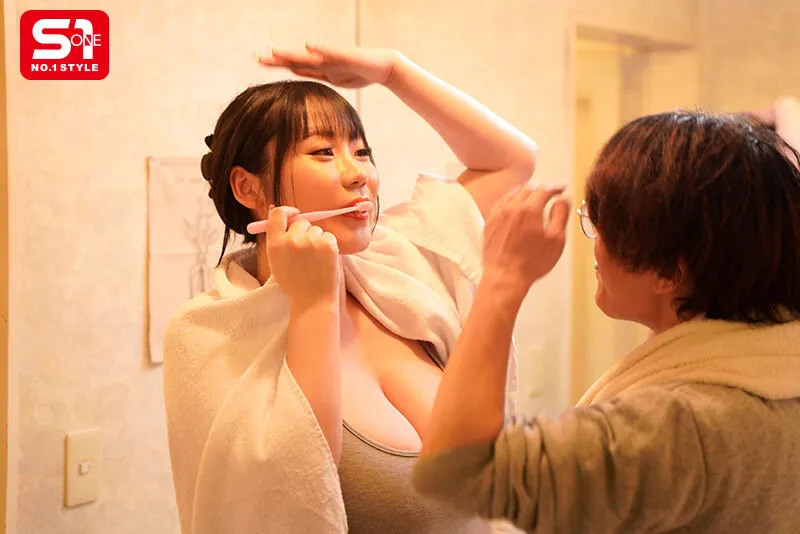 平日午後3時。私は「妻」を脱ぎ捨てた。際どいマッサージは不倫になりますか？ みなみ羽琉 サンプル画像 2