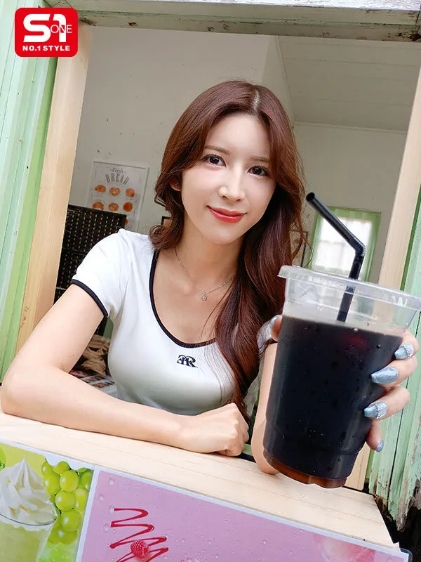 SNSでバズった美人すぎるドライブスルー店員さんが裏でめっっちゃ犯●れてた。 七ツ森りり サンプル画像 10