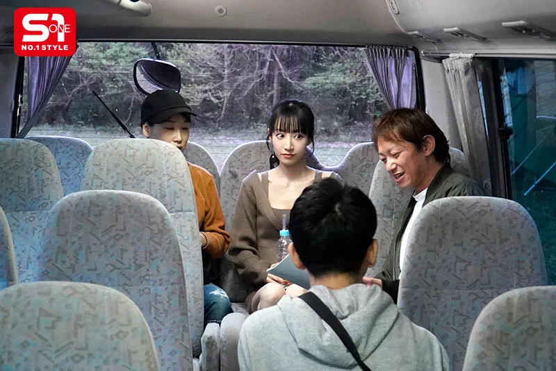 ロケバス車内で痴●されて…大御所タレントの不同意指マンに声を殺してイキ続けた地上波で絶対に売れたい元アイドル 石田佳蓮 サンプル画像 1