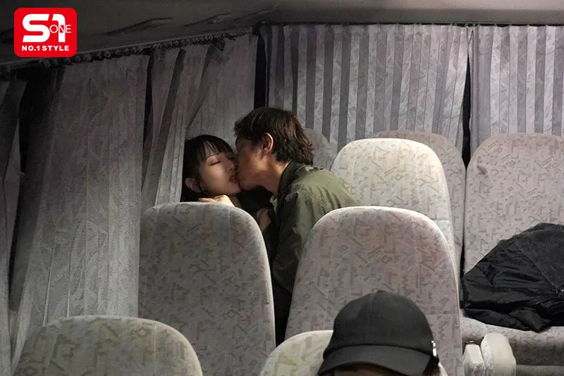 ロケバス車内で痴●されて…大御所タレントの不同意指マンに声を殺してイキ続けた地上波で絶対に売れたい元アイドル 石田佳蓮 サンプル画像 4