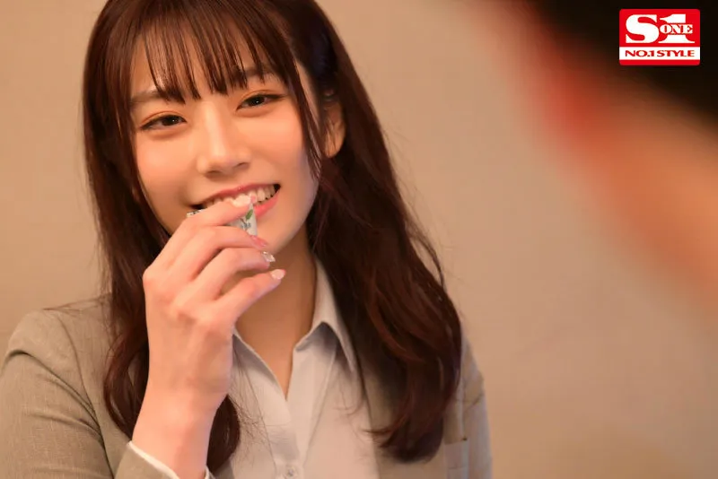 出張先で軽蔑している中年セクハラ上司とまさかの相部屋に…朝まで続く絶倫性交に不覚にも感じてしまった私 河北彩花 サンプル画像 1