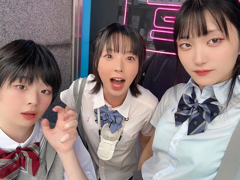 たんぽぽ☆プレゼンツ！やっぱり生が好き 放課後ホテルで可愛すぎる男の娘三人レズアナルセックス・乱交撮影会＃03 サンプル画像 1