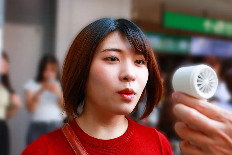 天然爆乳田舎娘のノーブラ東京観光～美月ちゃん（Iカップ・105cm） 白雪美月 サンプル画像 6