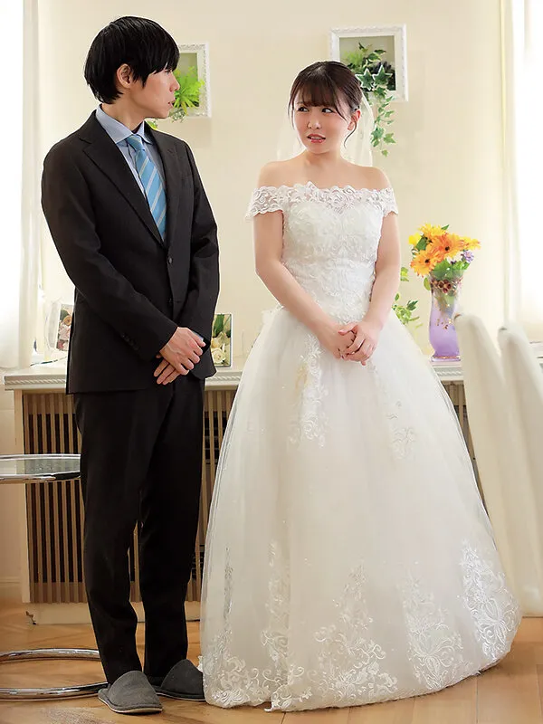 恋人のフリをしてた女友達にウェディングドレスを試着させてみたら…結婚する気になってしまい偽りの関係が真実の愛になってイチャラブ中出ししまくった。 柏木こなつ サンプル画像 1